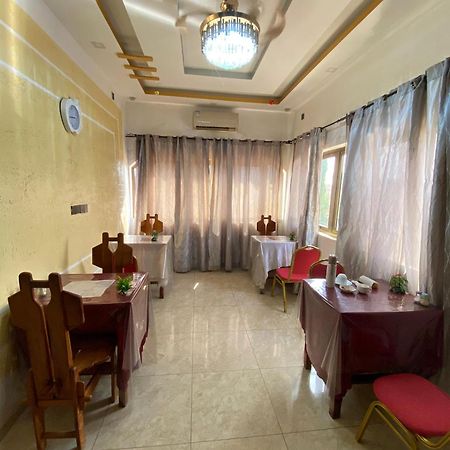 Marys Guest House Lome Luaran gambar