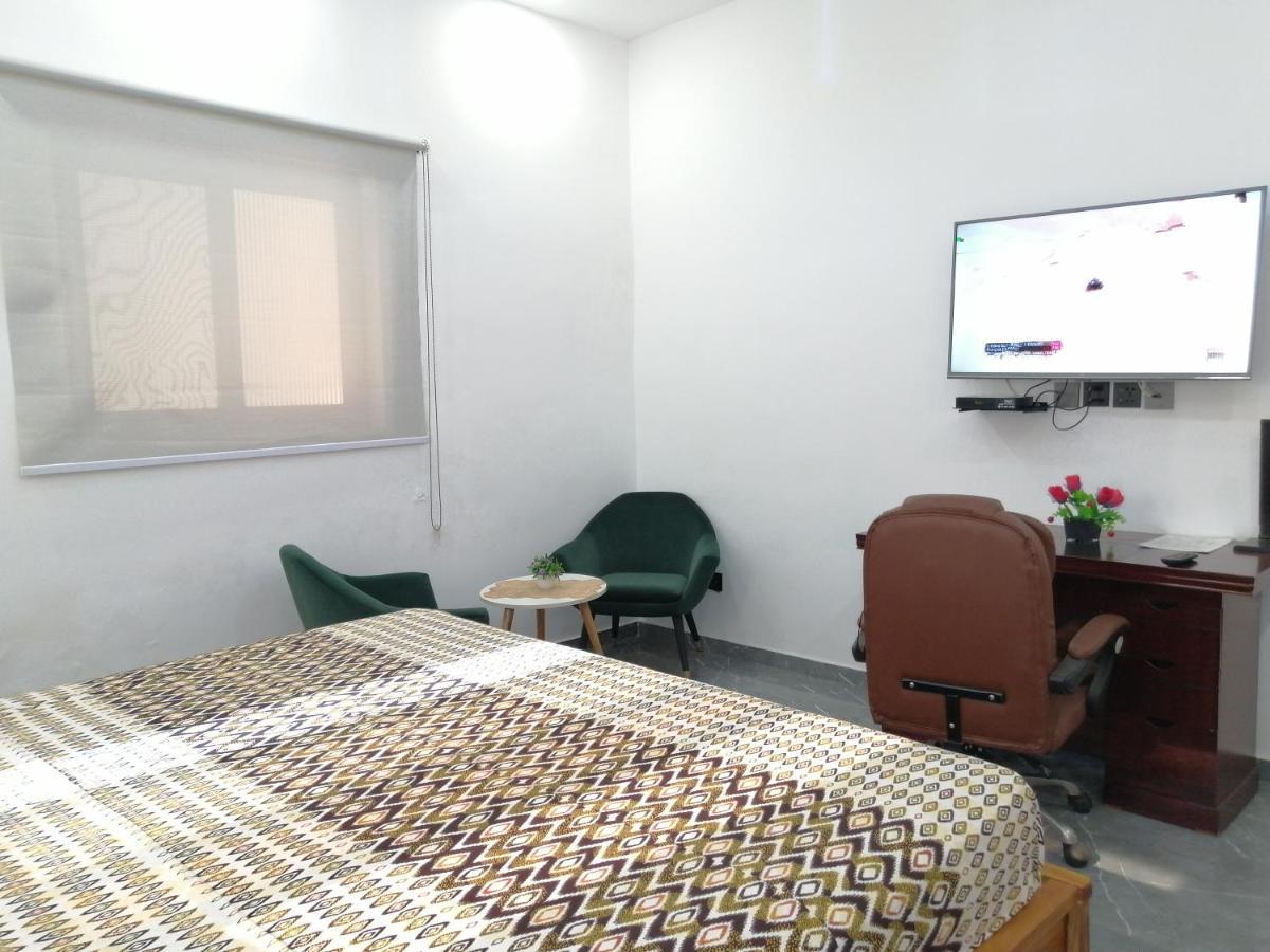 Marys Guest House Lome Luaran gambar
