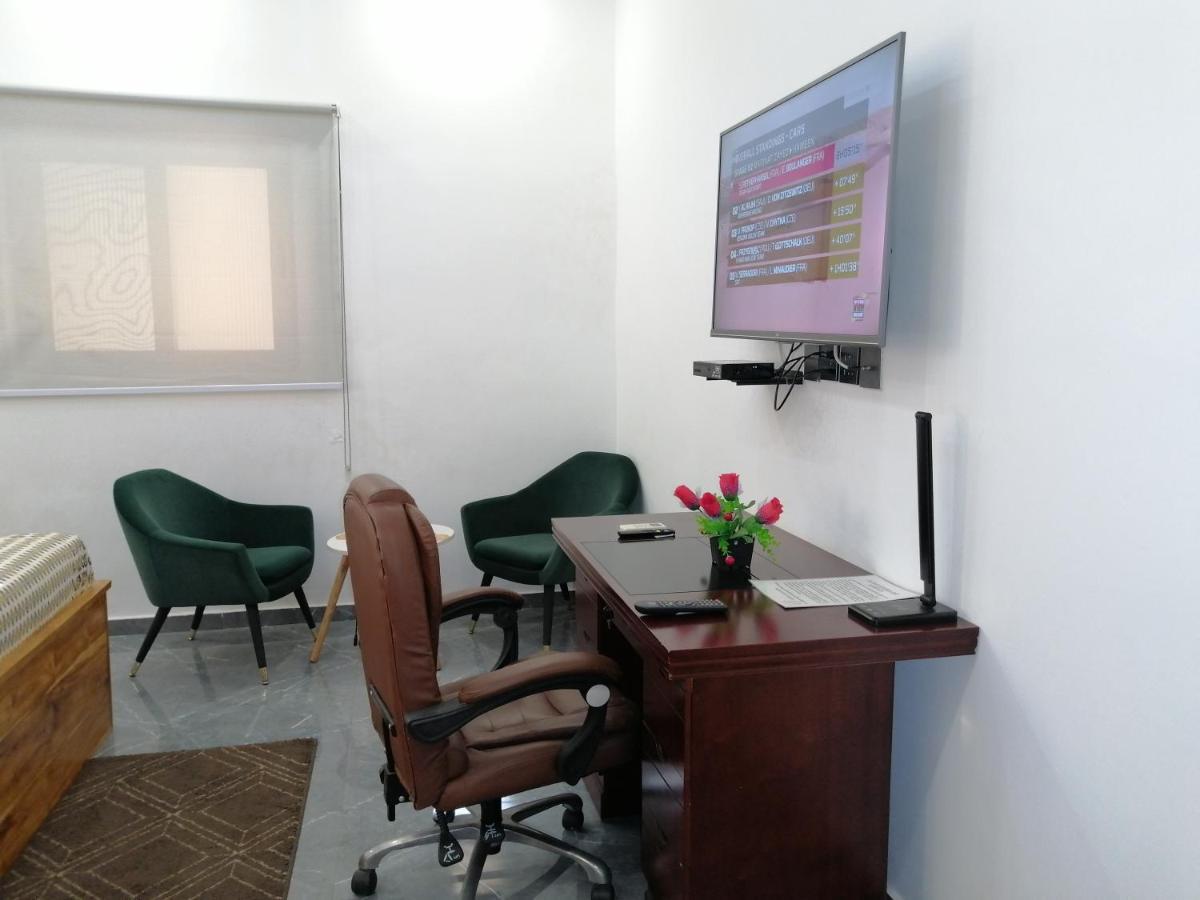 Marys Guest House Lome Luaran gambar