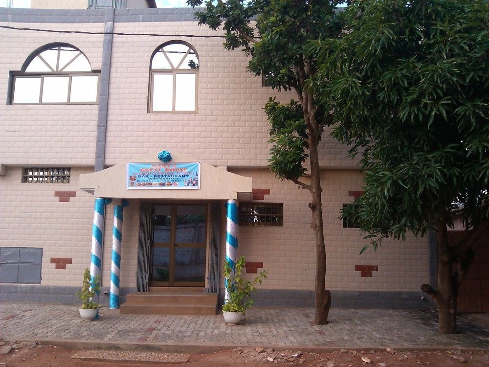 Marys Guest House Lome Luaran gambar