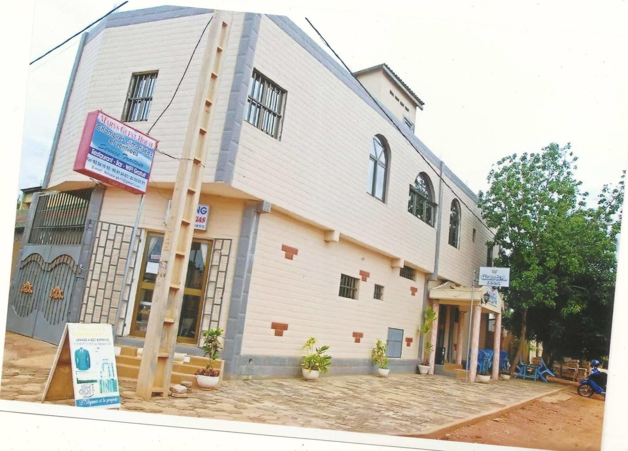 Marys Guest House Lome Luaran gambar